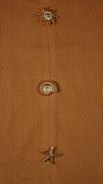 Top court en tricot côtelé Marron avec Boutons Marins Dorés – Image 2